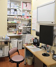 整形外科おがたクリニック（看護師/准看護師の求人）の写真2枚目：モニターを一緒に見ながら患者様によりお身体の状態を理解頂けるよう配慮しております