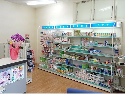 浅井薬局　申塚店（薬剤師の求人）の写真3枚目：医療雑貨も扱っています