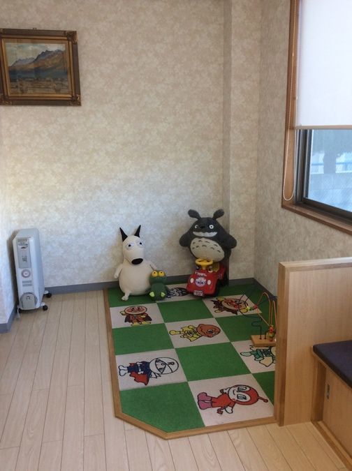 敬愛歯科（歯科衛生士の求人）の写真5枚目：キッズスペースも完備しています♪