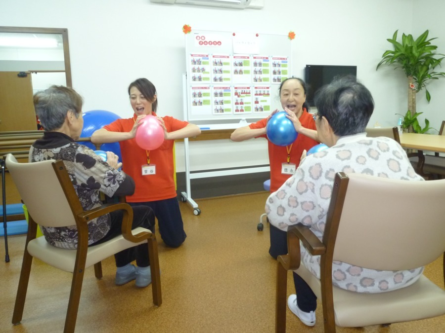 株式会社やまと介護　訪問鍼灸リハビリマッサージ（介護職/ヘルパーの求人）の写真1枚目：