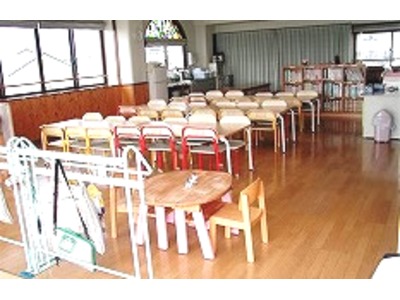 もみじが丘児童クラブ(児童指導員の求人)の写真:保育室に隣接して児童館があります。