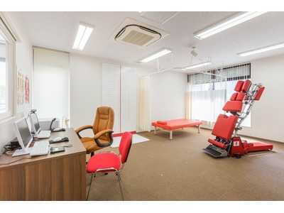 ほねつぎ平塚はりきゅう接骨院の写真3枚目:カウンセリングを行い、ひとりひとりに合った施術を行っています