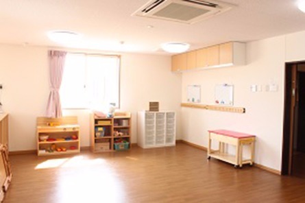 テンダーラビング保育園 みらい平（管理栄養士/栄養士の求人）の写真2枚目：テンダーラビング保育園みらい平の内観