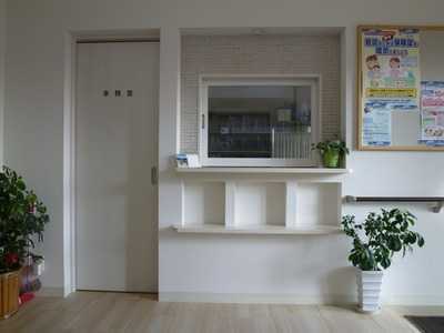 辻医院の写真2枚目:患者様を笑顔で迎えてください