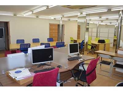 ハートフル・ステイションの写真2枚目:きれいな広いスペースで利用者様をサポートします