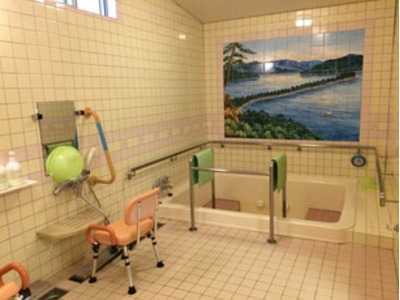 通所介護サービスセンター幸拓園の写真2枚目:誰もが安心して過ごせるようケアを届けています