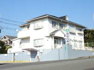 医療法人田中歯科医院・堺泉北インプラントセンターの写真:緑に囲まれた、素晴らしい環境の中にあります。