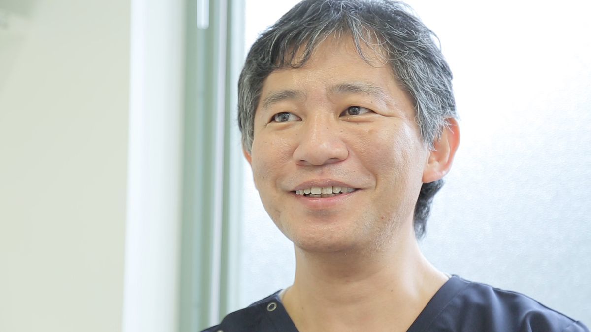 かい歯科（歯科衛生士の求人）の写真3枚目：理事長　甲斐智之
日本口腔インプラント学会専門医、JIAD包括歯科セミナー講師