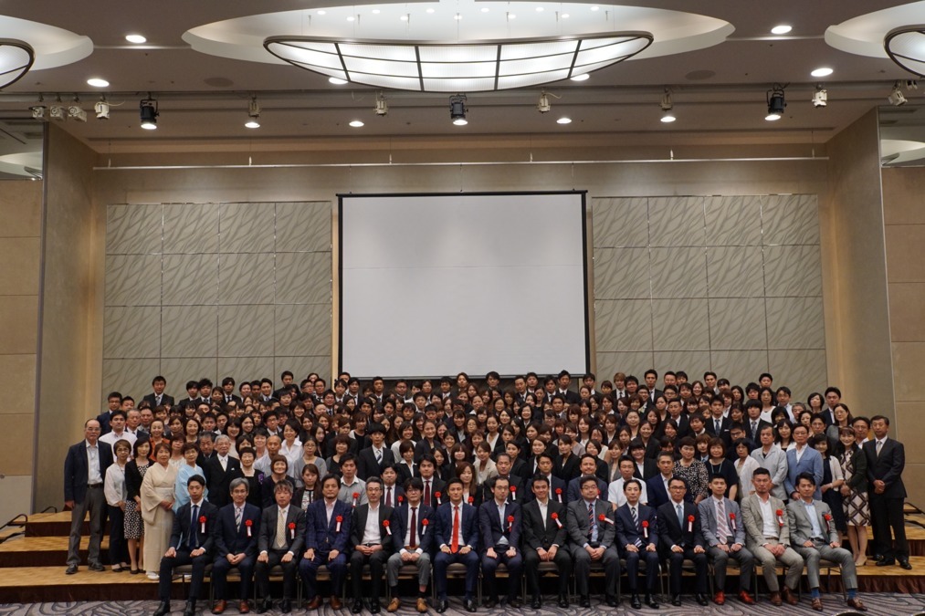 LE Heartケアプラン　新宿WEST（ケアマネジャーの求人）の写真3枚目：200名を超える安心企業です。