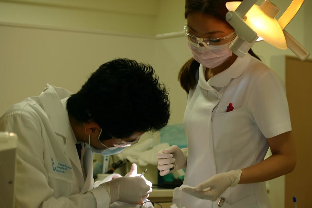 岩本歯科医院の写真4枚目:「一人でも多くの患者さんの歯の悩みを解決したい」という信念を支えてくれる仲間を募集中です