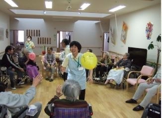 ショートステイたんぽぽの写真7枚目：常に明るく、笑顔が絶えない職場ですよ