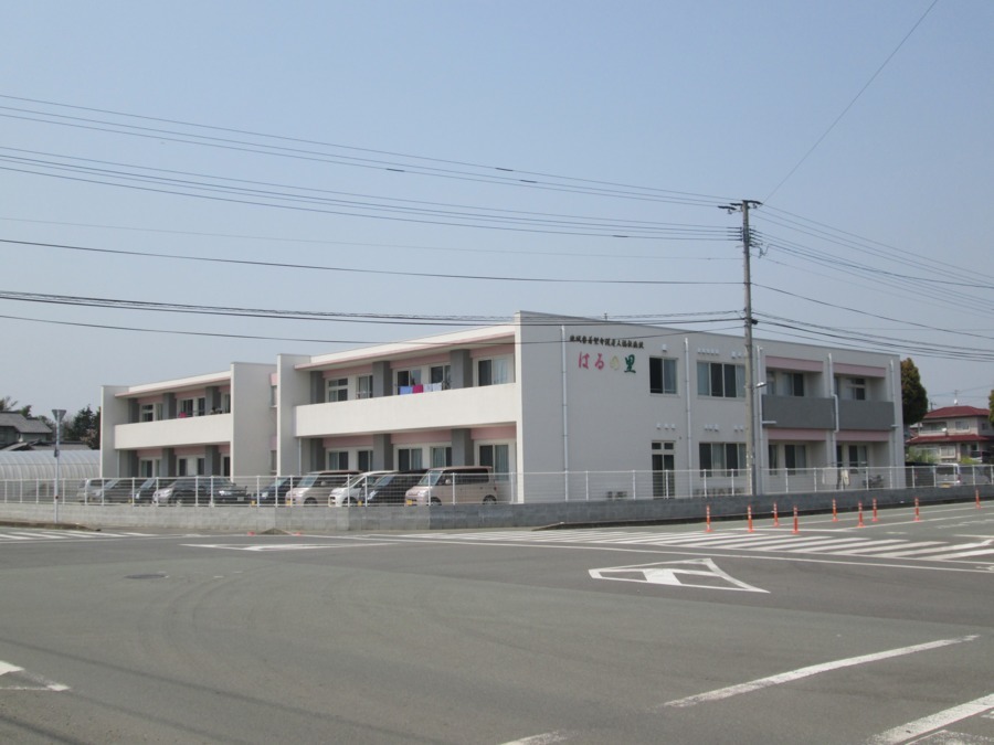 地域密着型介護老人福祉施設 はるの里の写真3枚目：はるの里　外観