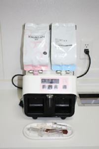 ひたちの矯正歯科医院(歯科衛生士の求人)の写真7枚目:自動練和機(トクヤマAPミキサーⅡ)