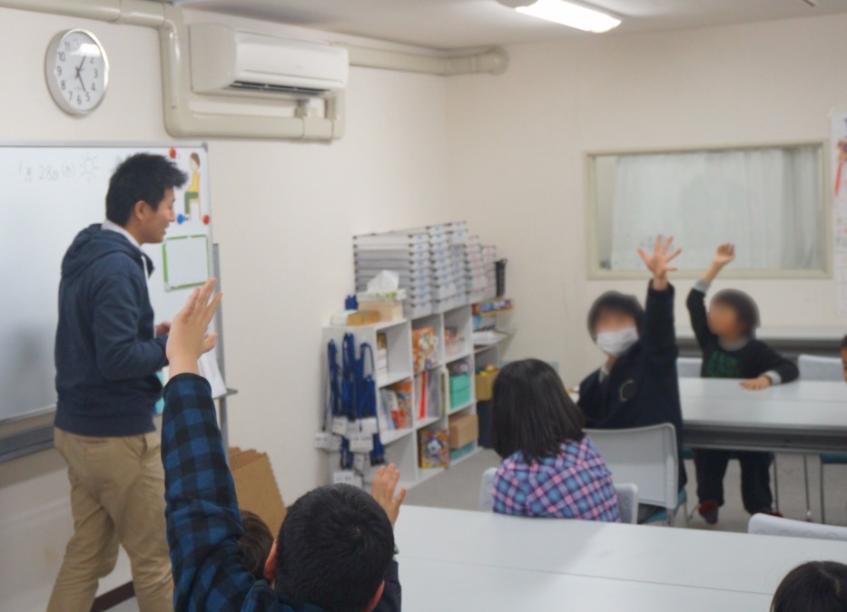 ハッピーテラス鴻巣教室（保育士の求人）の写真2枚目：元気な子ども達に囲まれながらやりがいを持って仕事に取り組んでみませんか？