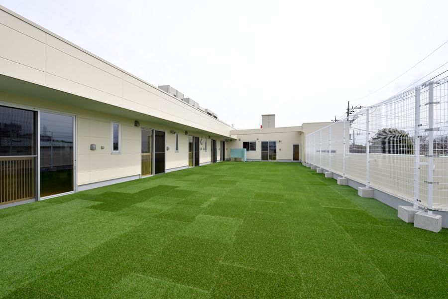 ブライト保育園　横浜日吉の写真4枚目：園庭は屋上にあります