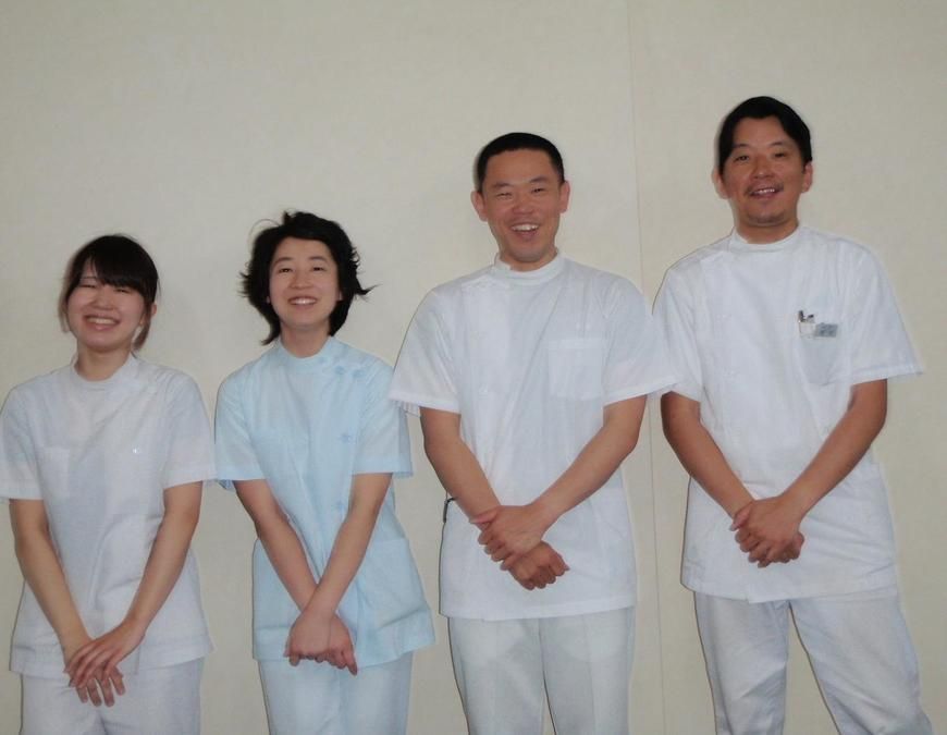 きくち整骨院の写真3枚目:明るいスタッフ一同がお待ちしてます。