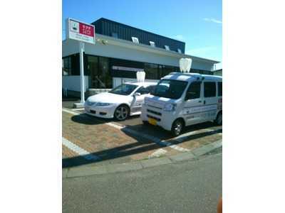 医療法人 菊地会 キクチデンタルクリニック(介護タクシー/ドライバーの求人)の写真2枚目:AT限定の方もご応募可能です!