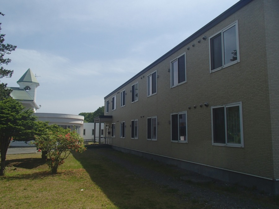 特別養護老人ホームおうるの郷の写真2枚目：特養・ケアハウス棟