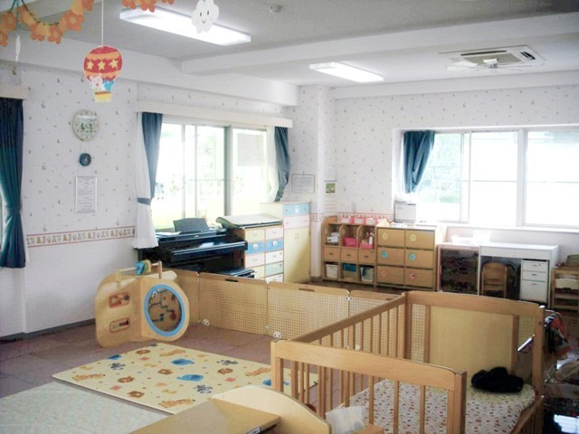れんげ武蔵保育園の写真3枚目:れんげ武蔵保育園の園内の様子です