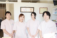 なないろ鍼灸整骨院　船橋法典院（柔道整復師の求人）の写真3枚目：笑顔と元気に自身のある方ご応募お待ちしております