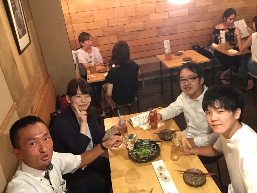 鍼灸指圧マッサージつぼぜん(あん摩マッサージ指圧師の求人)の写真:月に1回はスタッフ飲み会
もちろん院長のおごりです!