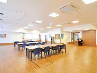 社会福祉法人弘道福祉会 守口金田ケアセンターラガールの写真10枚目:デイサービスルーム