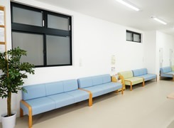 つる薬局　鶴見店（薬剤師の求人）の写真3枚目：心からの対応をお客様に届けてください