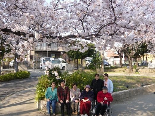 ケアーハウスこだま桜組（生活相談員の求人）の写真1枚目：川崎市中原区にあるデイサービスです