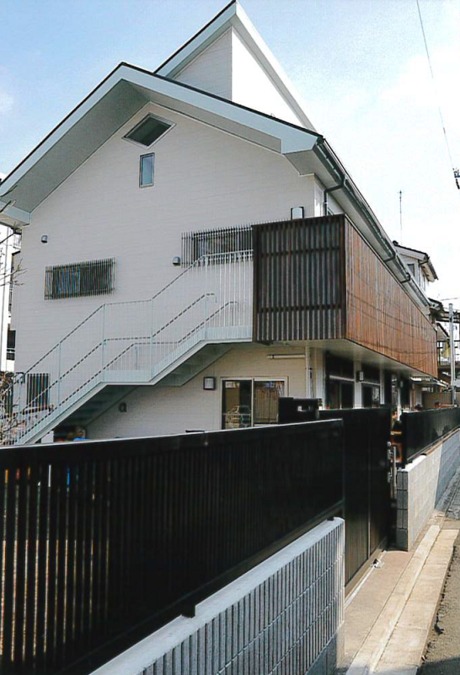 いづみ愛児園の写真:本館園舎外観