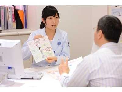 琉球クオール薬局登川店(ドラッグストア/保険調剤)の写真7枚目：産前産後休暇や育児休暇もご用意しています