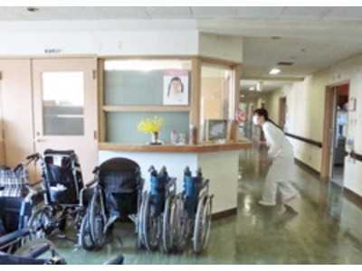 岡病院(医療事務/受付の求人)の写真3枚目:看護師詰所 真心のこもった看護をしています