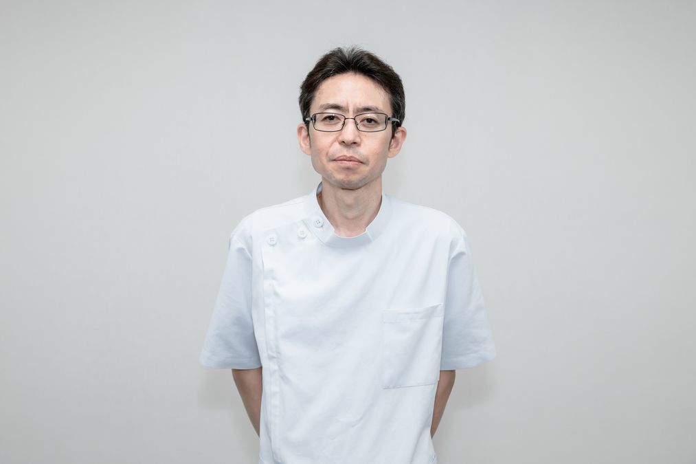 新高円寺歯科（歯科衛生士の求人）の写真2枚目：院長の千保です。
基本的に衛生士業務はお任せしています。