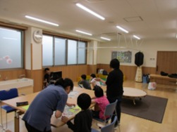 十彩(児童指導員の求人)の写真:十彩ではその人らしい自己実現・自立的生活が送れるように支援しています