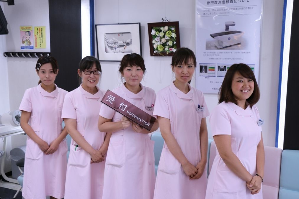 横井整形外科の写真3枚目：患者様を笑顔でお迎えします