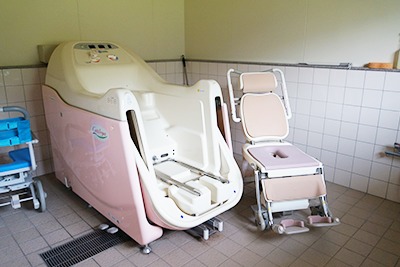 住宅型有料老人ホームあゆみの写真3枚目：快適に入浴できるよう心がけています。