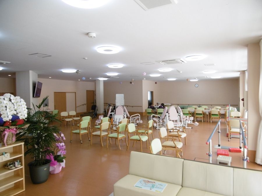 デイサービスセンター　トレセン東岩槻（柔道整復師の求人）の写真2枚目：