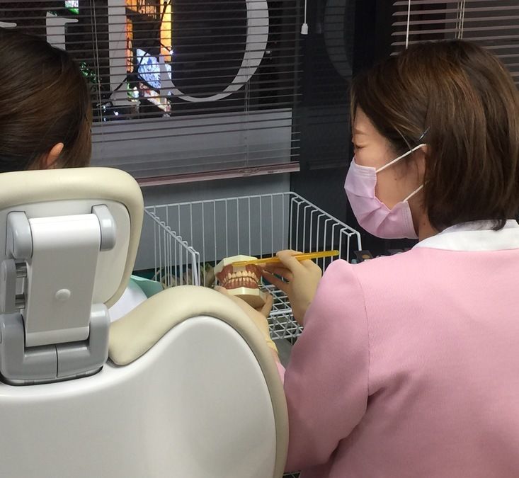 新松戸歯科（歯科衛生士の求人）の写真5枚目：ブラッシング指導