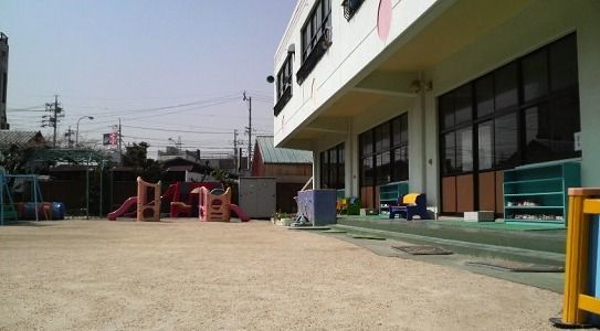 大江幼稚園の写真：広々とした園庭があります