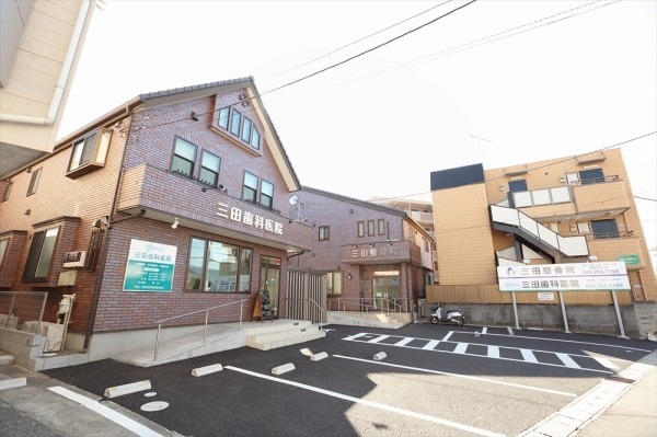 三田歯科医院の写真2枚目:駐車場完備