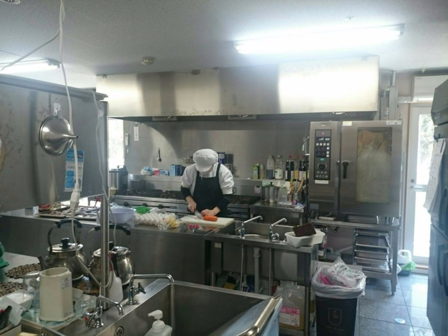 特別養護老人ホーム　万葉の里　株式会社日本シルバー食品（調理師/調理スタッフの求人）の写真3枚目：