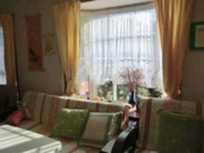 おひさまくらぶ高森の写真2枚目:利用者様にも、スタッフにも落ち着いて過ごしてもらえるインテリアです