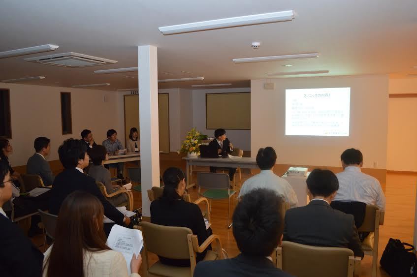 医療法人片山会 かたやまクリニック 岩槻院【2025年04月01日オープン】(作業療法士の求人)の写真4枚目:クリニックでの説明会の様子です