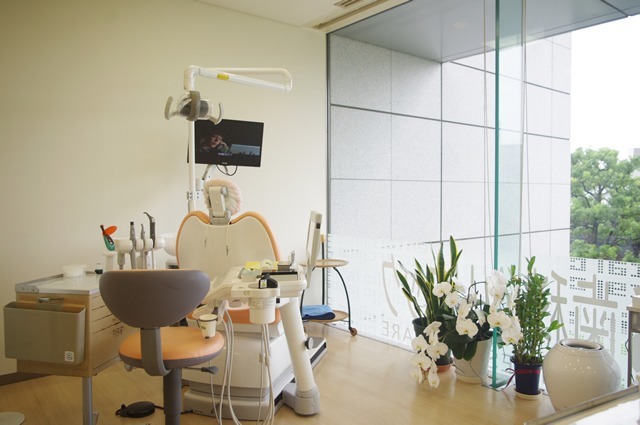 SBS歯科クリニック（歯科衛生士の求人）の写真5枚目：診療ユニット