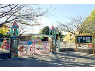 上郷幼稚園の写真1枚目：上郷幼稚園の入口