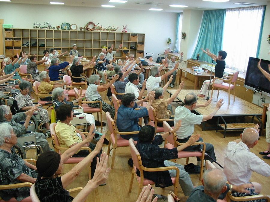 さくらの里通所リハビリセンター（介護職/ヘルパーの求人）の写真3枚目：岡崎市,介護老人保健施設さくらの里®,看護介護求人,デイケアヨガ教室