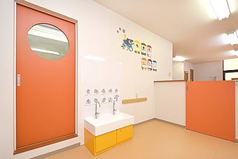 あさひなのはな保育室（保育士の求人）の写真6枚目：子どもたちの笑顔あふれる職場です