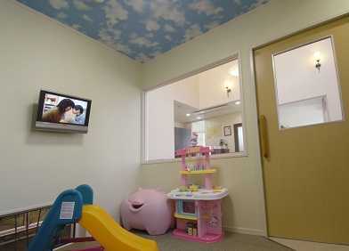 i-ＤＥＮＴＡＬ ＣＬＩＮＩＣ（歯科助手の求人）の写真6枚目：キッズルーム