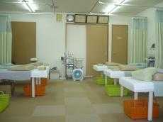 やなおか鍼灸整骨院の写真4枚目:施術室です!