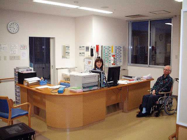 介護老人保健施設丸森ロイヤルケアセンターの写真3枚目:笑顔と元気に自信のある人材を募集しております。