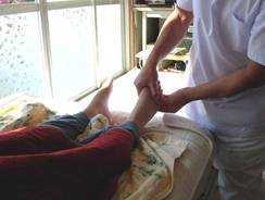 株式会社みやとの写真2枚目:足指第1関節リラクゼーションになります